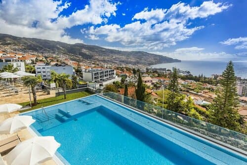 Внешний вид отеля Madeira Panoramico Hotel в Фуншале