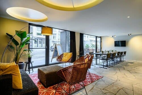 Внешний вид отеля Premier Suites Plus Antwerp в Антверпене