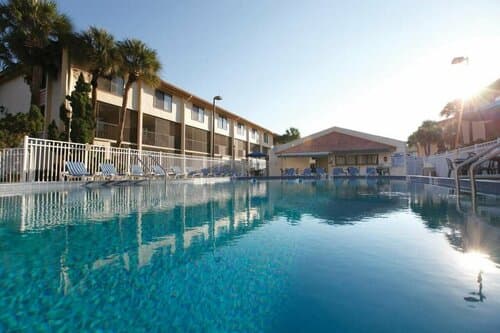 Внешний вид отеля Club Wyndham Orlando International в Ориндже