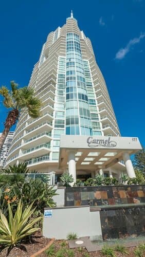 Внешний вид отеля Carmel by the Sea в Голд-Косте