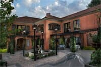 Внешний вид отеля Ivory Manor Boutique Hotel в Городской метрополитенской муниципалитете Тшване