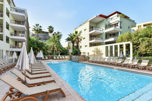 Внешний вид отеля Résidence Pierre & Vacances Premium Port-Prestige в Антибе