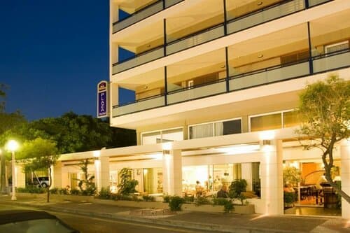 Внешний вид отеля Best Western Plus Hotel Plaza