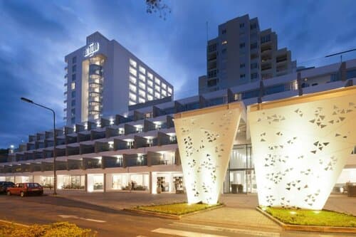 Внешний вид отеля Hotel Alto Lido в Фуншале