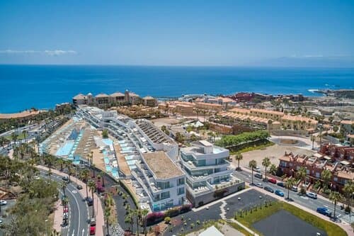 Внешний вид отеля Отель Baobab Suites в Адехе