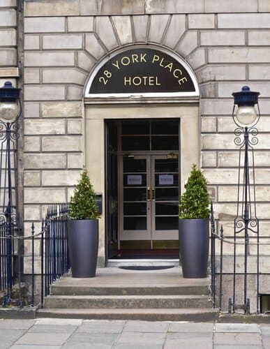 Внешний вид отеля 28 York Place Hotel в Эдинбурге