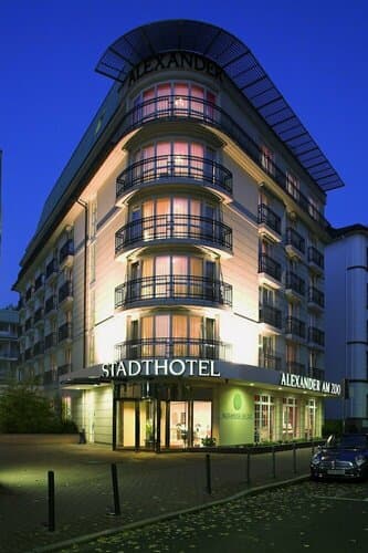 Внешний вид отеля Hotel Alexander am Zoo в Франкфурте-на-Майне