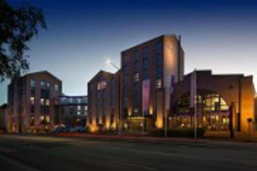 Внешний вид отеля Altes Stahlwerk в Ноймюнстере