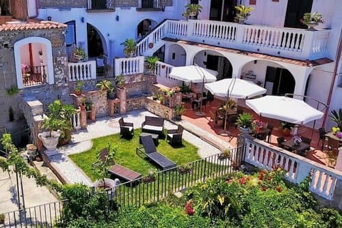 Внешний вид отеля B&b Casa Angelieri