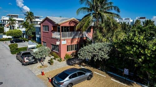 Внешний вид отеля The Desoto Inns