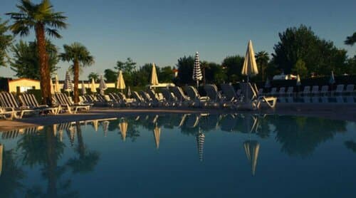 Внешний вид отеля Butterfly Camping Village в Пескиера-дель-Гарде