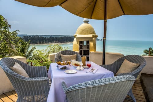 Внешний вид отеля Fort Tiracol Heritage Hotel