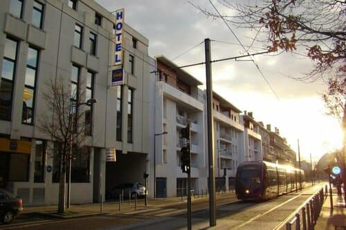 Внешний вид отеля Hôtel Life Bordeaux Gare - Bg в Бордо