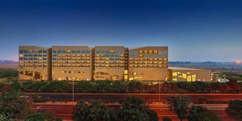 Внешний вид отеля Vivanta New Delhi, Dwarka в Делях