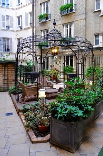 Внешний вид отеля Hotel Nicolo в Париже