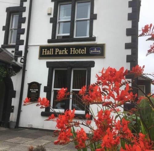 Внешний вид отеля The Hall Park Hotel