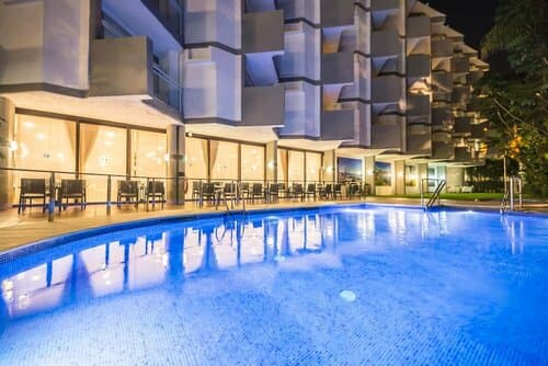 Внешний вид отеля AluaSun Lago Rojo