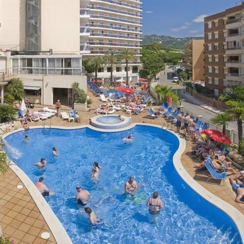 Внешний вид отеля Hotel Oasis Park Splash в Калелье