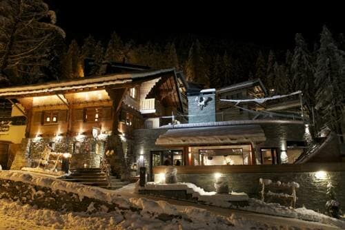 Внешний вид отеля CERVO Mountain Resort в Церматте