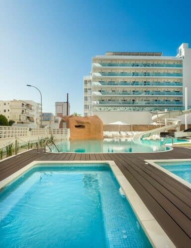 Внешний вид отеля Villa Luz Family Gourmet & All Exclusive Hotel в Гандии