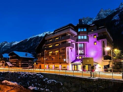 Внешний вид отеля Hôtel Le Morgane в Шамони-Мон-Блане