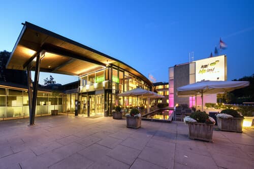 Внешний вид отеля Hotel Mitland в Утрехте