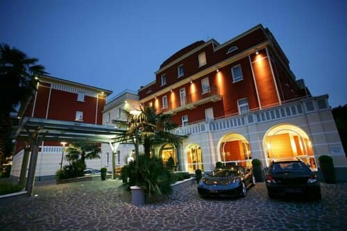 Внешний вид отеля Hotel Master в Бреше