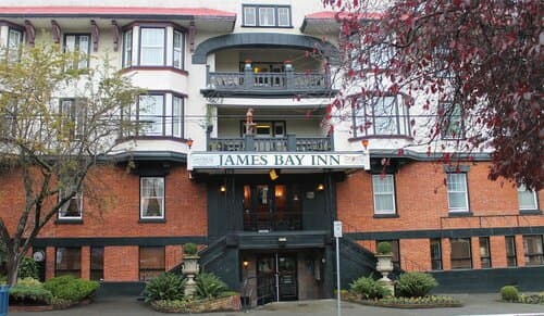 Внешний вид отеля James Bay Inn Hotel & Suites в Виктории