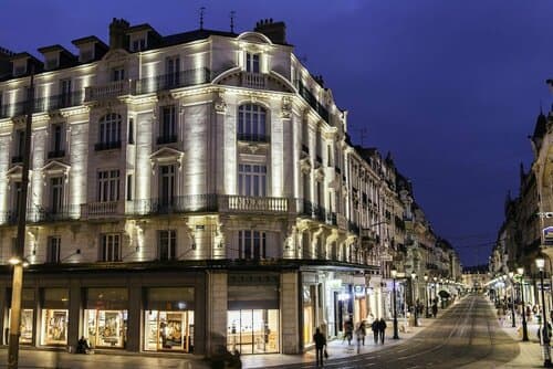 Внешний вид отеля Campanile Orleans Centre Gare в Орлеане