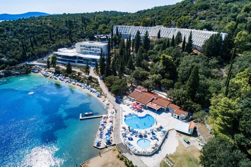 Внешний вид отеля Hotel Osmine