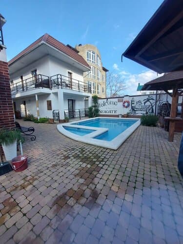 Внешний вид отеля Морские врата в Анапе