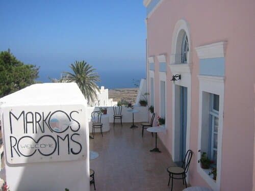 Внешний вид отеля Marcos Rooms в Муниципальной единице Оиасе