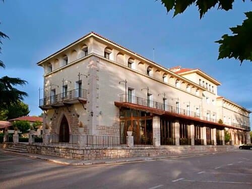Внешний вид отеля Parador De Teruel