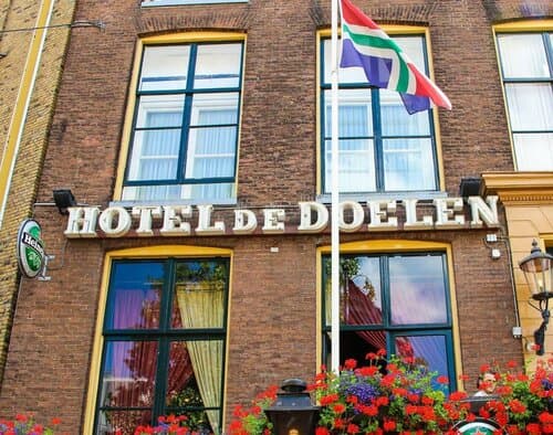 Внешний вид отеля Boutique Hotel De Doelen