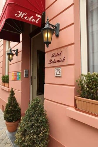 Внешний вид отеля Hotel Botaniek в Брюгге
