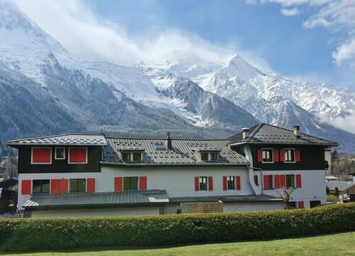 Внешний вид отеля La Chaumière Mountain Lodge