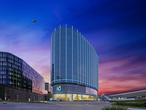 Внешний вид отеля Regala Skycity Hotel