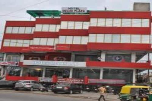 Внешний вид отеля Hotel Delux Inn в Агре