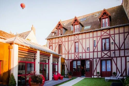 Внешний вид отеля Hôtel Au Charme Rabelaisien