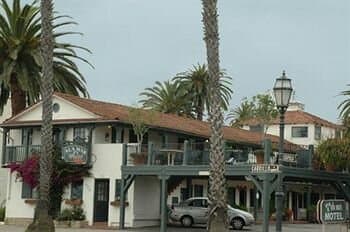 Внешний вид отеля Ala Mar by the Sea в Санта-Барбаре