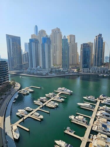 Внешний вид отеля Vida Dubai Marina & Yacht Club