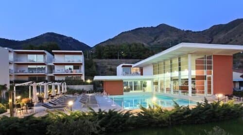 Внешний вид отеля Sporting Club Resort в Прайя-а-Маре