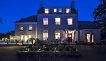 Внешний вид отеля All Suites Whitney Manor