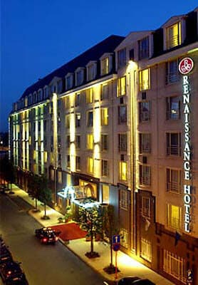 Внешний вид отеля Renaissance Brussels Hotel в Иксели
