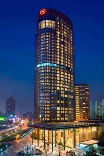 Внешний вид отеля Sheraton Grand Shanghai Pudong Hotel & Residences в Пудуне