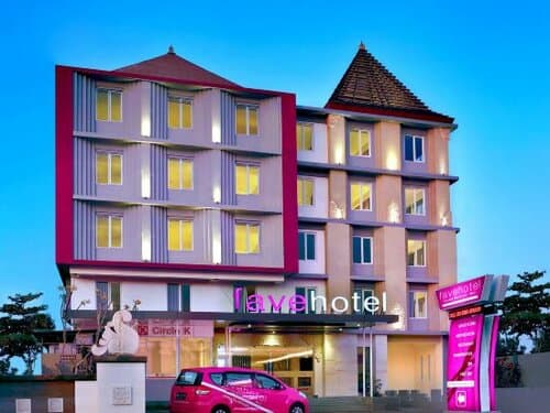 Внешний вид отеля Favehotel Sunset Seminyak в Керобокане Келоде