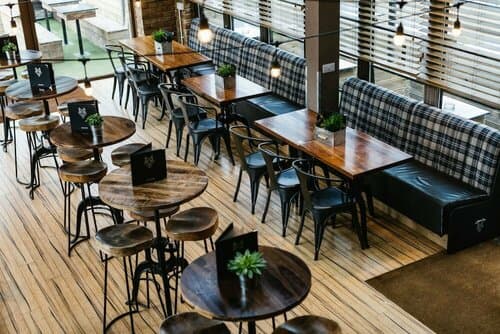 Внешний вид отеля Siberia Bar & Hotel в Абердине