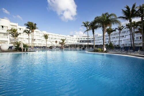 Внешний вид отеля Hipotels La Geria в Тиасе