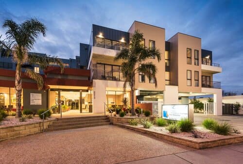 Внешний вид отеля The Esplanade Resort and SPA