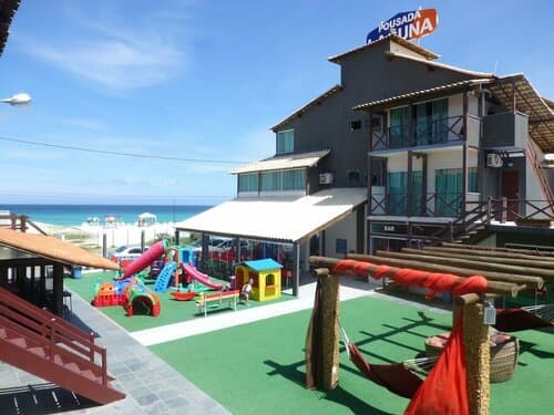 Внешний вид отеля Pousada Laguna в Кабо-Фрио